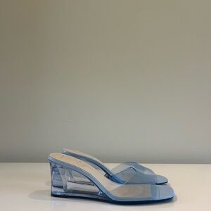 NEVER WORN Jessica Simpson blue heels